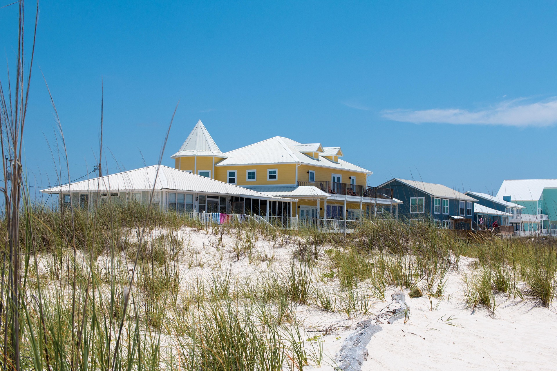 beach-house-4338103_1920